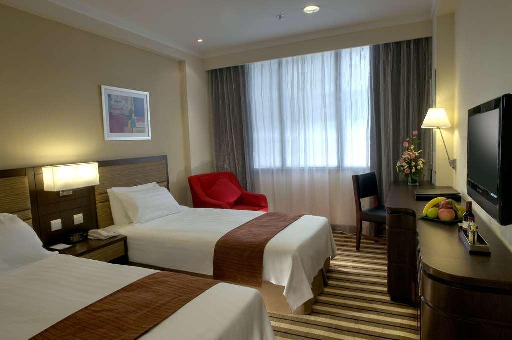 Khách sạn Metropark Kowloon 4*