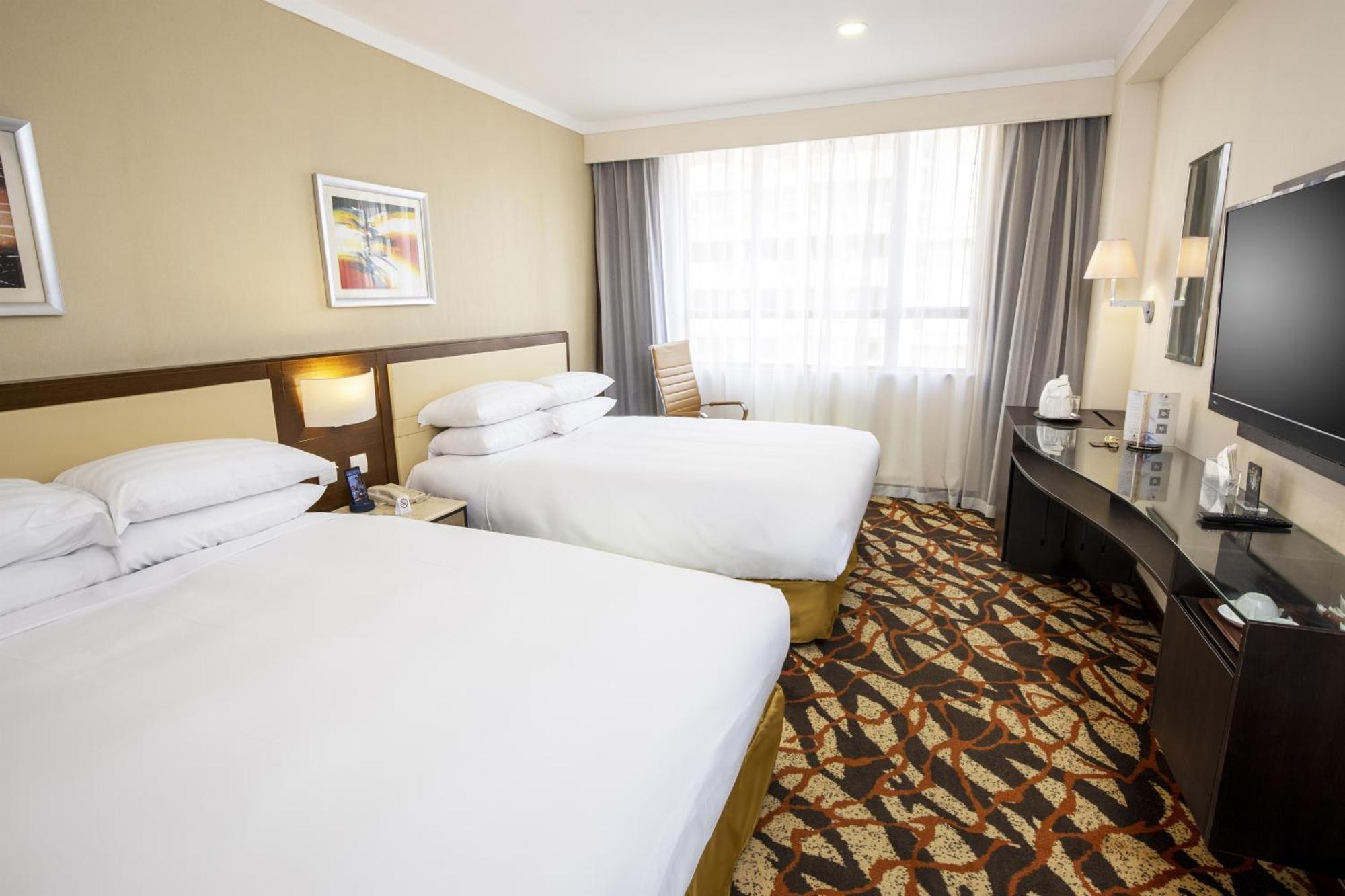 Metropark Kowloon Khách sạn 4*